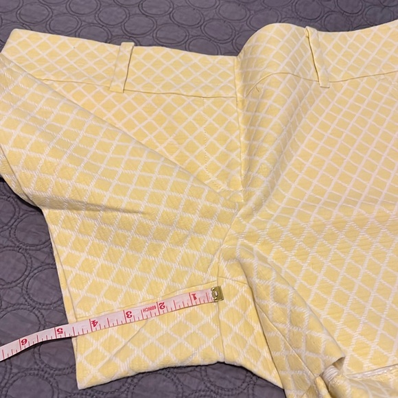 Ann Taylor yellow shorts women’s size 12 - Picture 8 of 11